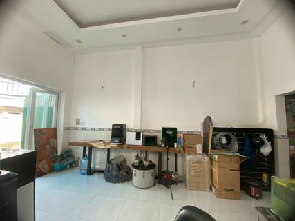 Bán nhà mặt tiền Phước Long B, đường 397, DT 73m2 ngang 7.17m. Cách Đỗ Xuân Hơp 150m